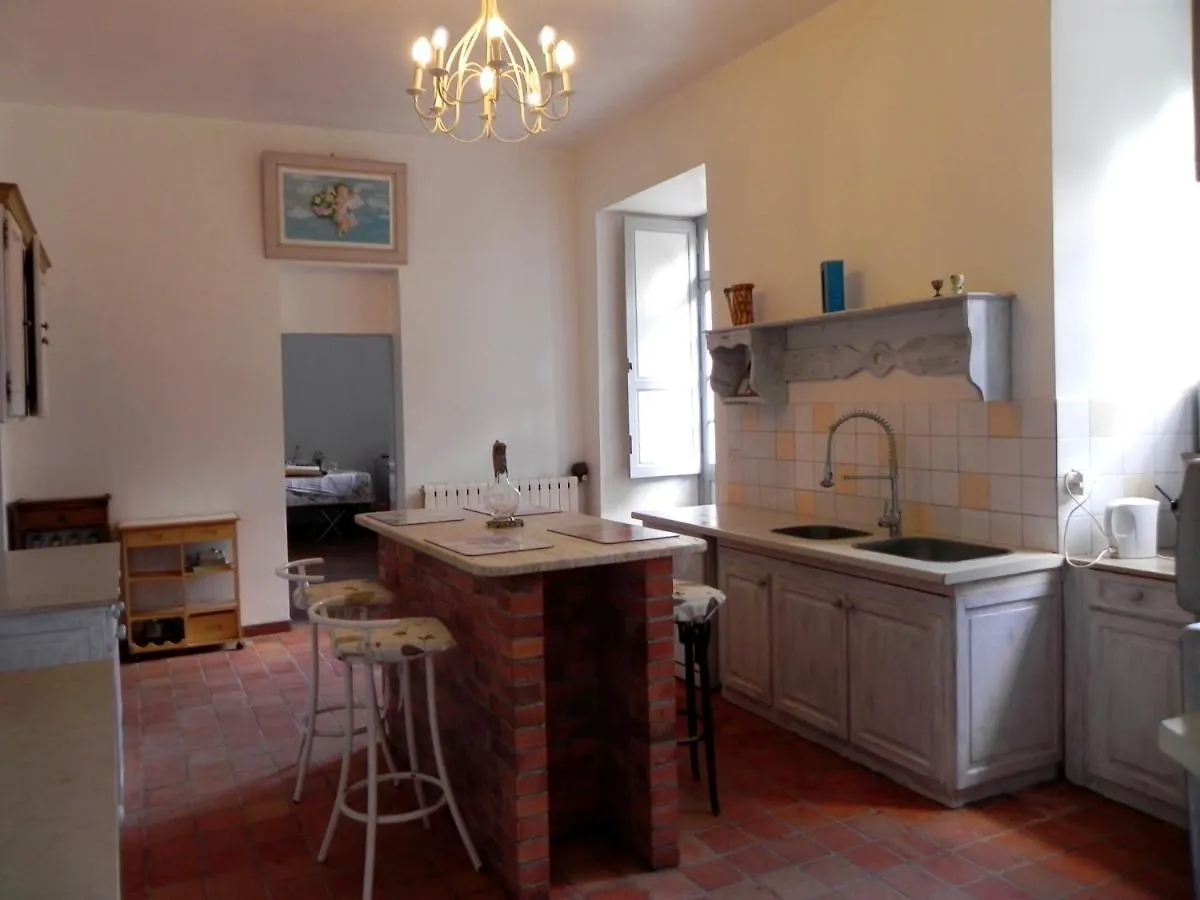 Chateau Du Bois Glaume Poligne Country house