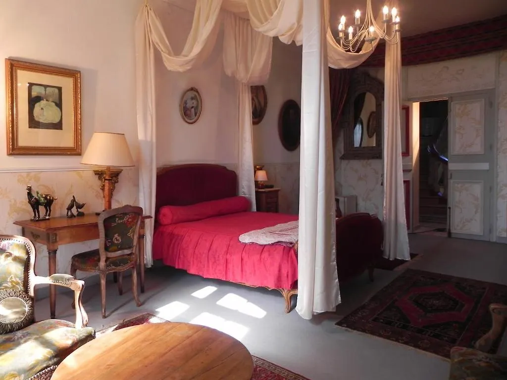 Chateau Du Bois Glaume Poligne 0*,