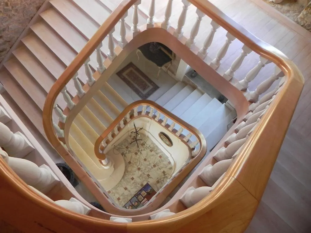 Chateau Du Bois Glaume Poligne